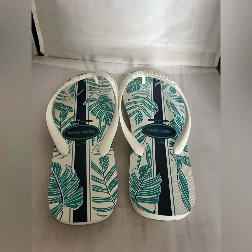 🎉Host Pick🎉 Havaianas Leaf Print Flip Flops 13